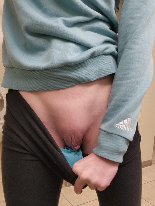 I think @adidas should give me a sponsorship! https://t.co/re9RpzyQyY<a class="tags" target="_blank" title="On Twitter" href="/?out=eyJ0eXAiOiJKV1QiLCJhbGciOiJIUzUxMiJ9.eyJpYXQiOjE3MjA4NTA2MTAsImlzcyI6InR3cG9ybnN0YXJzLmNvbSIsIm5iZiI6MTcyMDg1MDYxMCwiZXhwIjoxNzUyMzg2NjEwLCJyZWRpcmVjdF91cmwiOiJodHRwczovL3R3aXR0ZXIuY29tL2FkaWRhcyJ9.5stb0VihgDcX9lhoyHN0m8Y50adB4g9W7fcFaDQdtySxHOC7c16md14n8NY9_mzmgHw46rdCvggyHdvaAP_njw">@adidas</a>