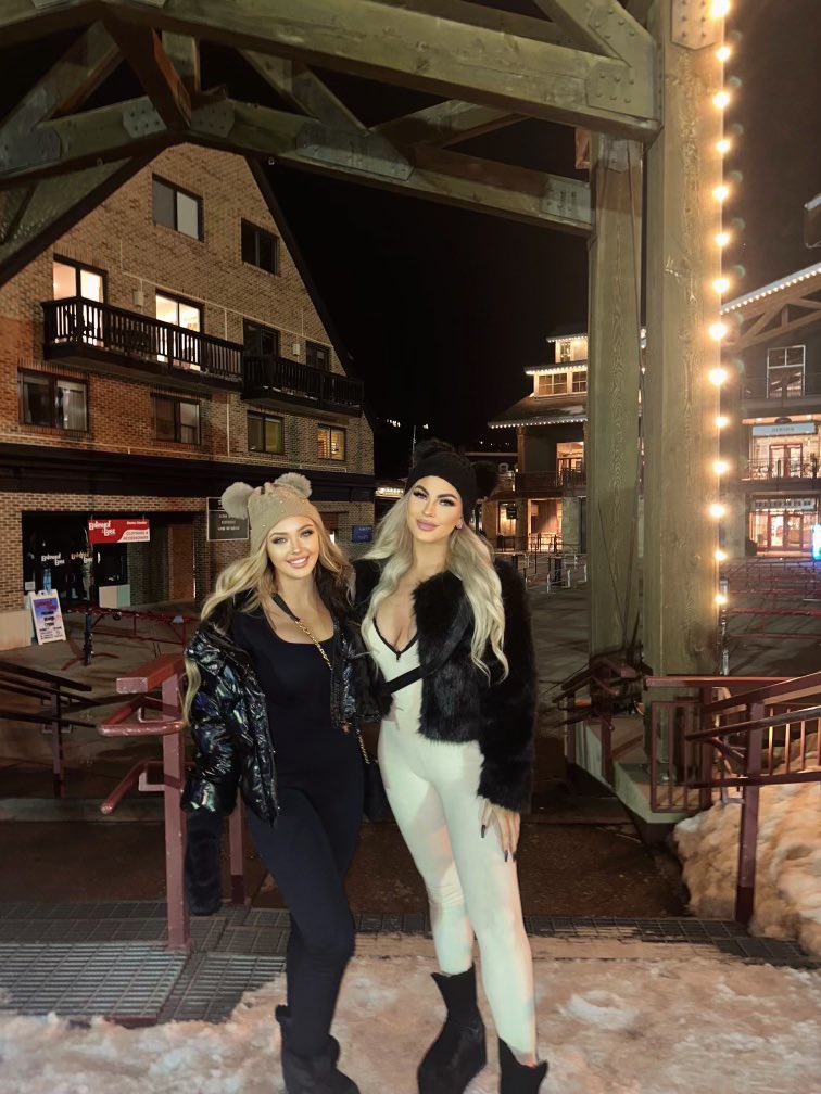 Made It To Park City! 🏔️ @badgirlpaisley 👭