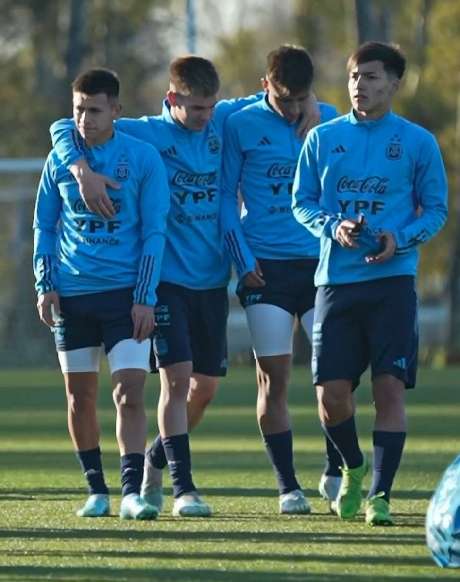 tobidj3's tweet photo. Las mejores inferiores del mundo. Chupen pija. https://t.co/469u8WbgHC