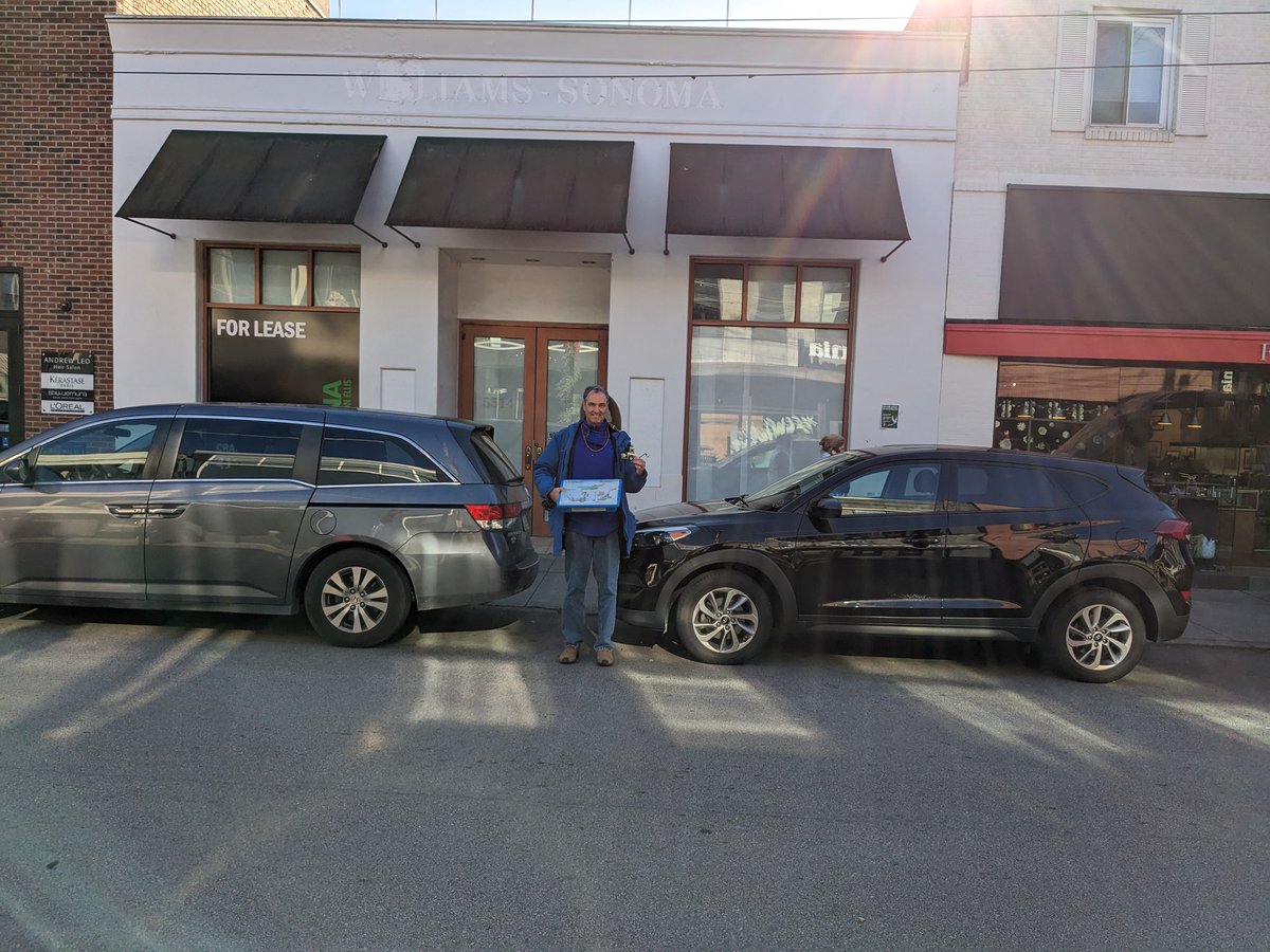 scottmacleod's tweet photo. 1st #WUaSBookstore ? #WUaSBusinessPlan 1st book @WUaSPress @HarbinBook &amp; 1st build w #LegoSpikePrime #KikiTheDog &amp; 2 #LegoWeDo2 robot builds #WilliamSonomaStore #WalnutStreetPghPA for 
#MITOCW-centric wiki @WorldUnivAndSch #WUaSEducationalServicesStores -https://t.co/t5kq84FJxu ~ https://t.co/9mlH4YbkKD