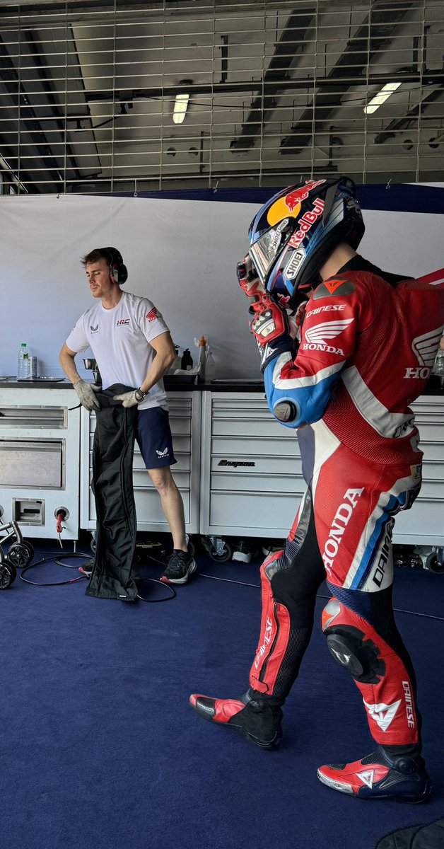 It begins. 

@stefanbradl officially kicks off the Shakedown and the 2024 season.