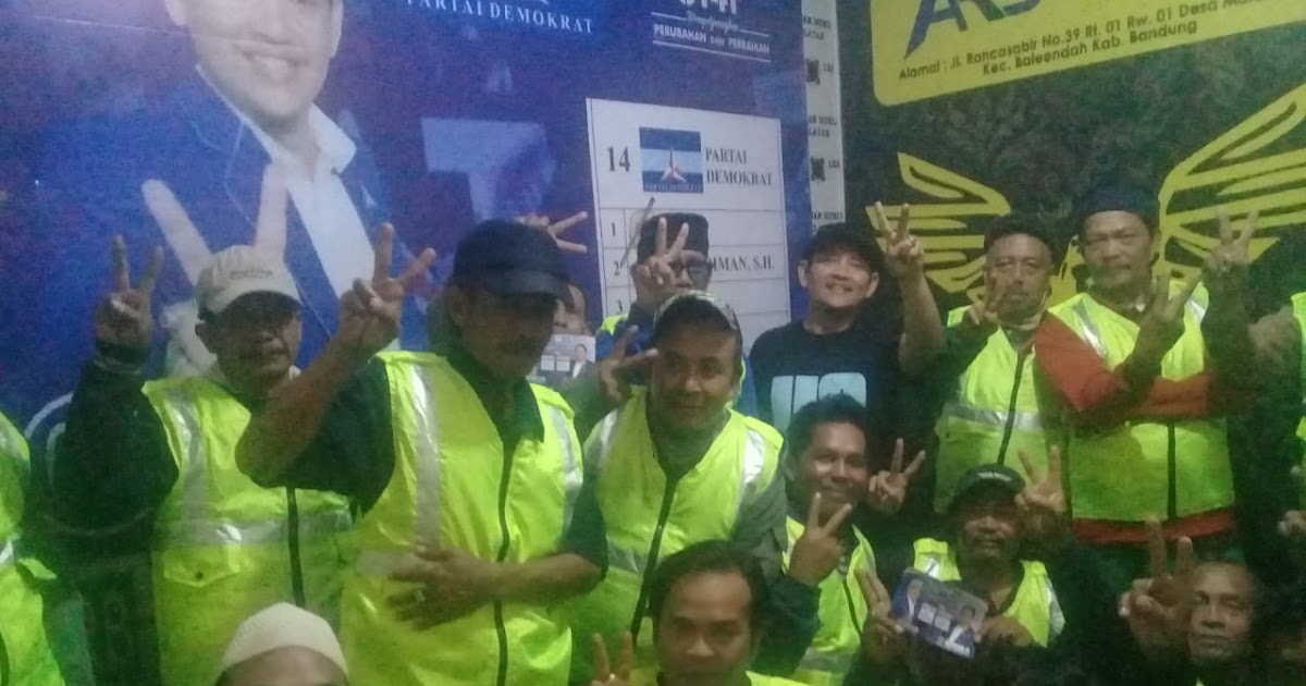 BEpapers's tweet photo. Ada Apa Pasukan OREN (Ojek Rencong) Serbu Posko pemenangan Kang Arief Budiman https://t.co/0YHOBNBccj https://t.co/MK9dvs85t3