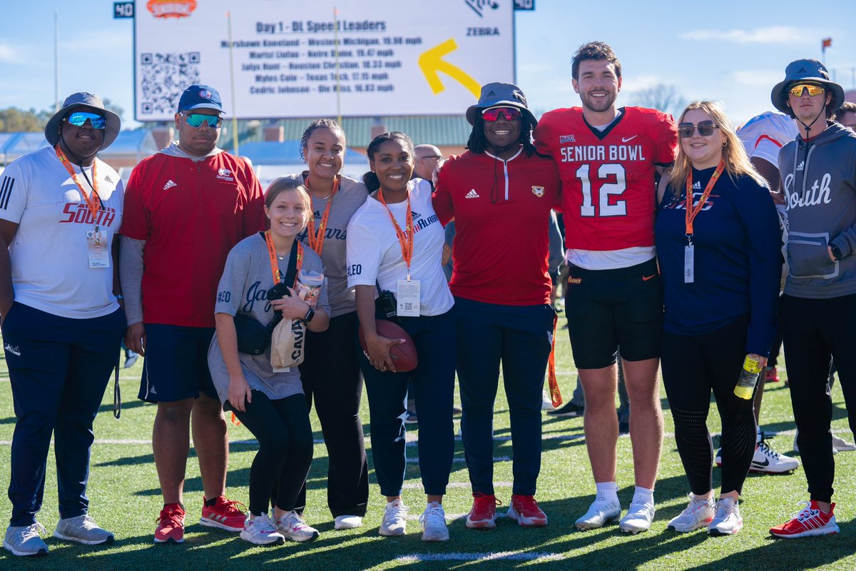 Shout-out to <a href="/carterbradley10/">Carter Bradley</a> for always treating <a href="/USA_FB_Equip/">South Alabama FB Equipment</a> students with RESPECT.  Keep chasing your dream, we are all rooting for you!!!

#TheDraftStartsInMOBILE