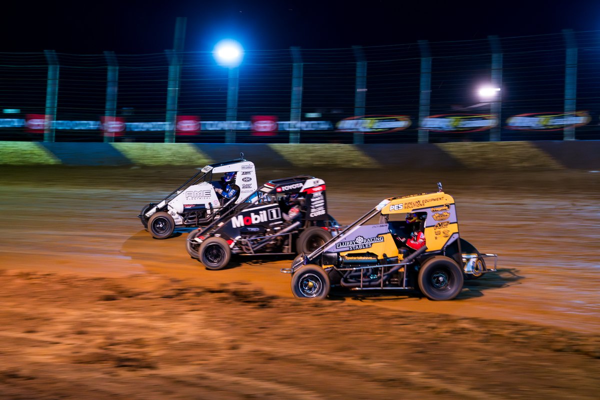 Xtreme_Outlaw's tweet photo. 𝟐𝟎𝟐𝟒 𝐒𝐞𝐚𝐬𝐨𝐧 𝐏𝐫𝐞𝐯𝐢𝐞𝐰 📅

@MiltonHershey School Appalachian Midget Week continues on Friday, Aug. 9 with a visit to the high-banked 1/4-mile of @PVSpeedway in Spring Run, PA.

Take a look at those views! 😯🌲

Info 👉 https://t.co/cIbZ0LyLw2 https://t.co/5jZkGQCSPp