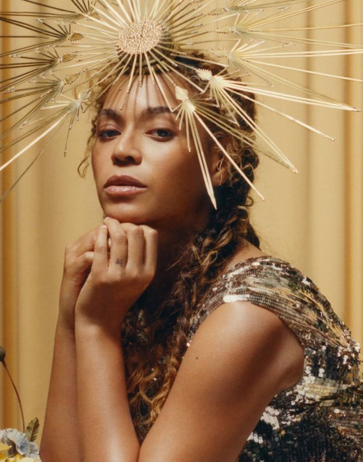 beyoncepress's tweet photo. 👑 Beyoncé and Madonna are the female artists with the most consecutive years charting on the Billboard Hot 100 (24 years). https://t.co/knJpVQ1KL6