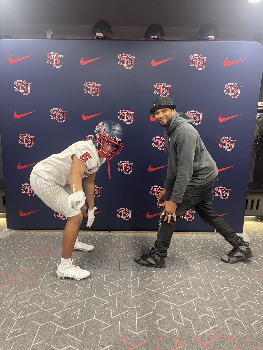 Ayden Smith (@_aydensmith5) on Twitter photo #AGTG Blessed to receive my 2nd offer from Shippensburg University <a href="/CoachMACshipU/">Mark Maciejewski</a> @CoachHoltSU <a href="/CoachDoc621/">Coach Doc 62</a> <a href="/ArchoUno1000/">ARCHIE SMITH JR</a> <a href="/EdOBrienCFB/">EdOBrienCFB</a> <a href="/SportsByBLinder/">Brian Linder</a> #AGTG Blessed to receive my 2nd offer from Shippensburg University <a href="/CoachMACshipU/">Mark Maciejewski</a> @CoachHoltSU <a href="/CoachDoc621/">Coach Doc 62</a> <a href="/ArchoUno1000/">ARCHIE SMITH JR</a> <a href="/EdOBrienCFB/">EdOBrienCFB</a> <a href="/SportsByBLinder/">Brian Linder</a>