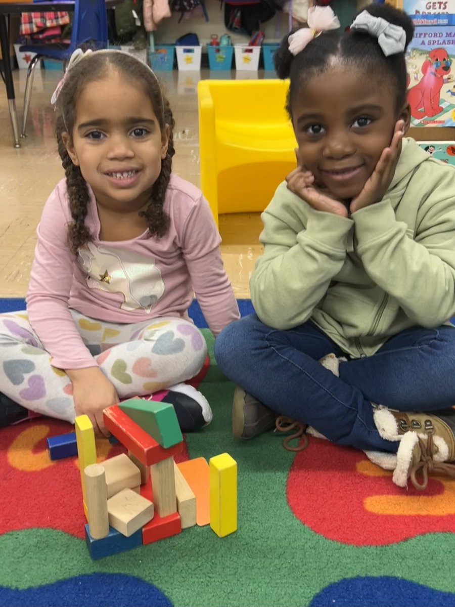 MrsDavid_'s tweet photo. Having fun with our new building study! 🌇 https://t.co/whdjepH98P