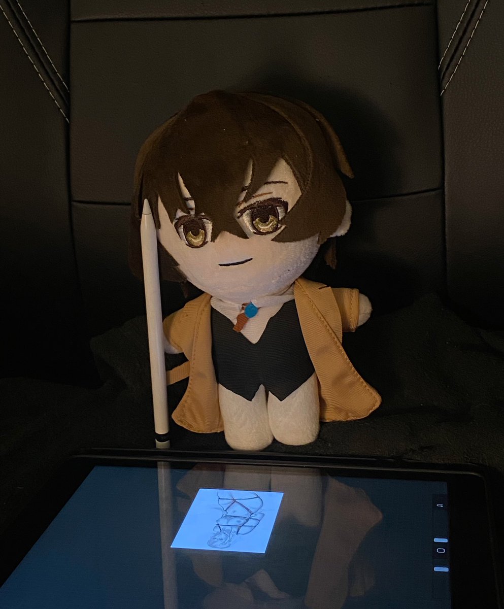 levzuk's tweet photo. hi dazai what are you drawing https://t.co/L2J1w9LDxW