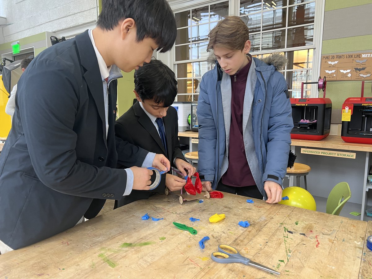 FessyiLab's tweet image. The balloon-powered vehicle  challenge in the Upper School Engineering Club this afternoon featured some creative designs! 🏎️🎈@cdanzi613 #makered #makerspace #buildtolearn #handsonlearning #engineering #designthinking #physics
