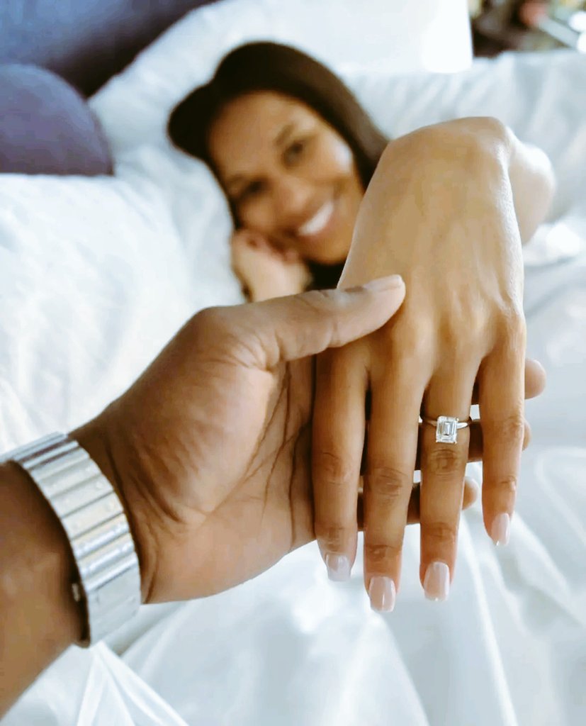 Kiinng_M_tou's tweet photo. 📍📌 Un vrai homme s'attache à une seule femme. 💖💍 https://t.co/dCnHYsKSYK