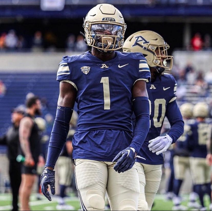 I am blessed to say I have received my 2nd Division 1 offer from The University of Akron. Thank you for the opportunity.🔵⚪️
<a href="/adamgorney/">Adam Gorney</a> <a href="/Coach_TBell/">Tre' Bell</a> <a href="/ZipsFB/">Akron Football</a> <a href="/coach_o_sports/">CoachOsports</a> <a href="/CoachTroop3/">elite_Threatz</a> <a href="/GregBiggins/">Greg Biggins</a> <a href="/PGregorian/">Paul Gregorian</a> <a href="/ChadSimmons_/">ChadSimmons</a>