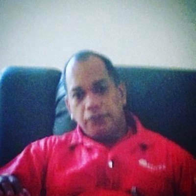 11Makoaa's tweet photo. bufff no me voy a quejar, salgo fino en la foto del DNI https://t.co/MNR5D6HmQ9