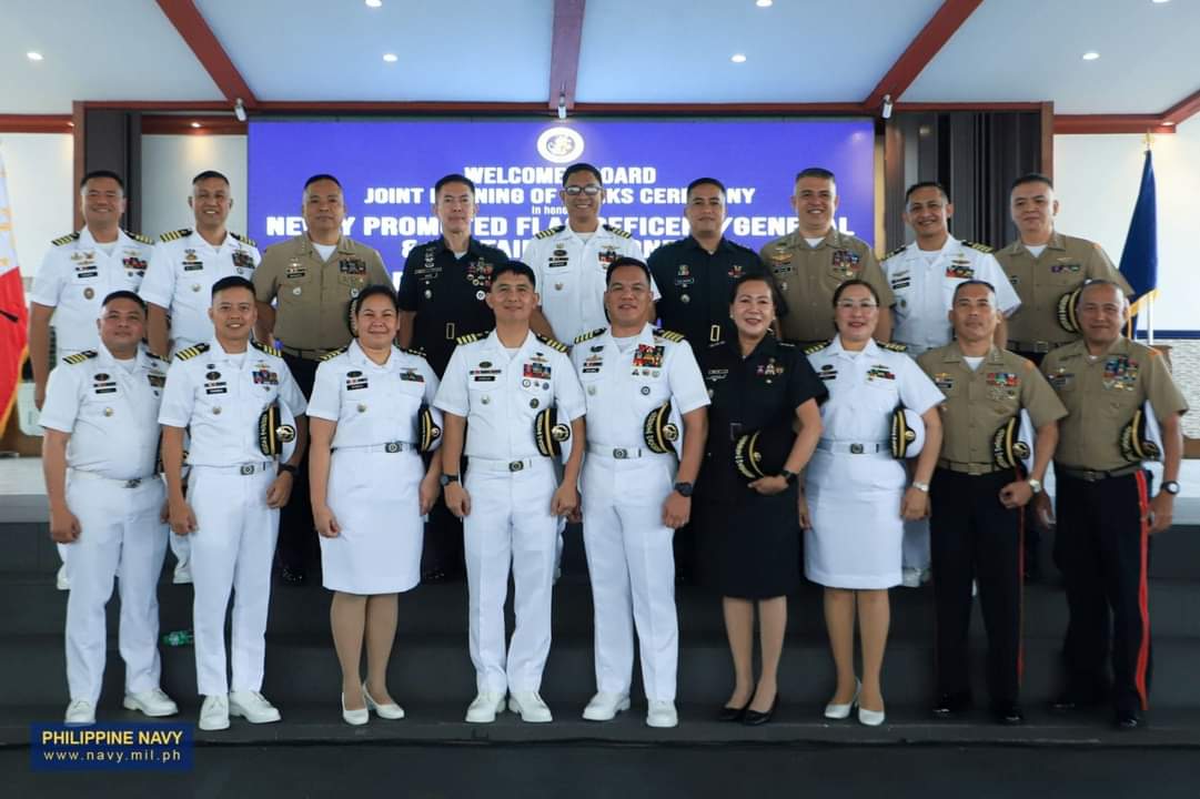 MOVING UP | PH #Navy dons rank to 3 newly-promoted one-star rank officers, 18 senior officers

Full ➡️ m.facebook.com/story.php?stor…

#ProtectingtheSeasSecuringOurFuture 
#ModernandMultiCapablePHNavy 
#AFPyoucanTRUST