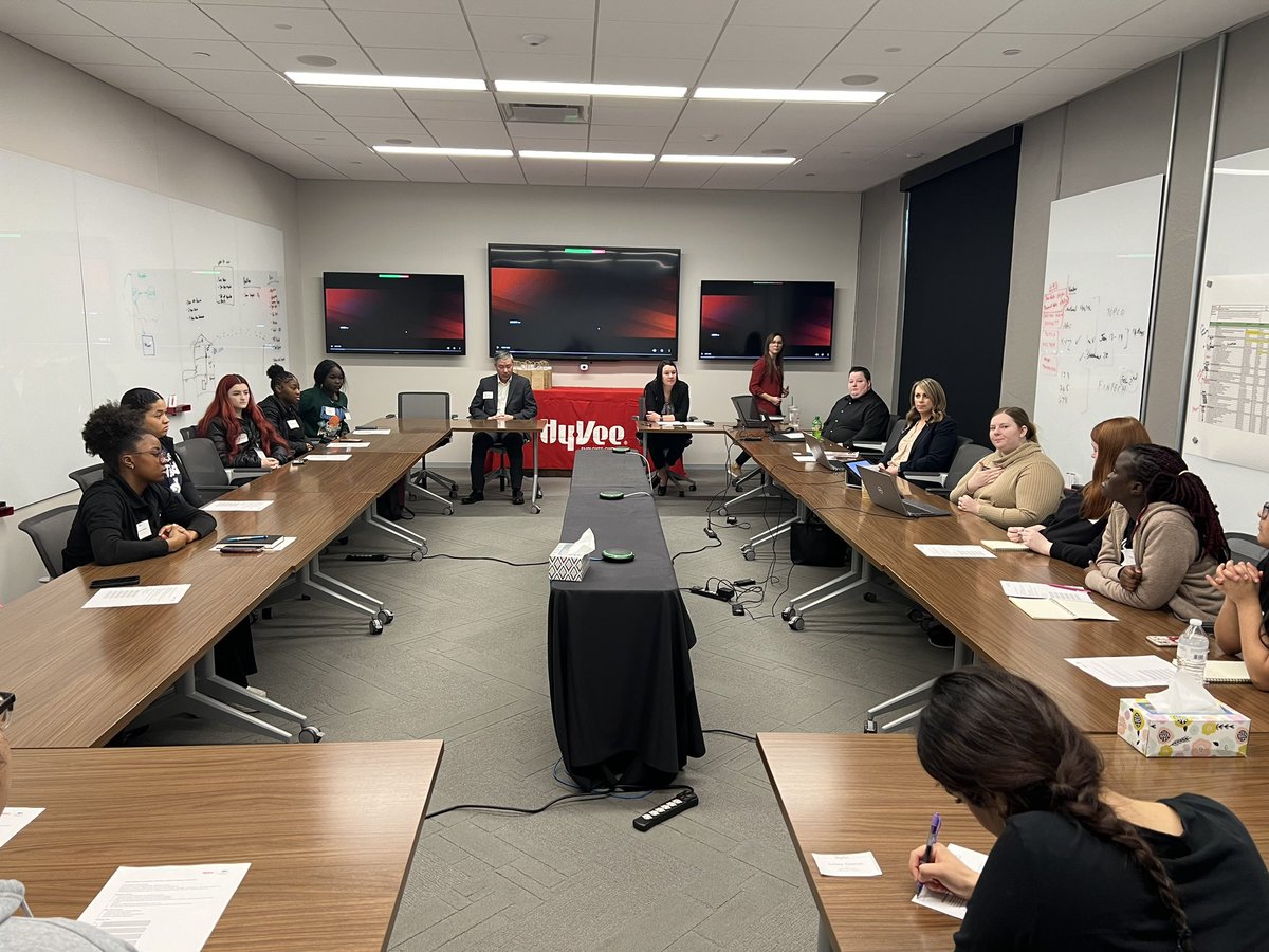 Thank you to the team <a href="/HyVee/">Hy-Vee</a> for hosting Avenue Scholars interested in business and IT! The facilities and employee perks were amazing and we heard from professionals who began successful careers in high school. It’s clear they take great care of their employees and customers!