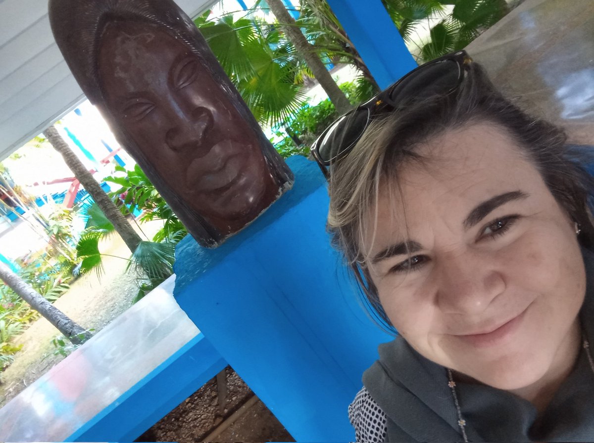 yimeld's tweet photo. En las afueras de La Habana, más allá del #ParqueLenin, hay un lugar del que nunca me he ido y al que siempre emociona volver. Es una escuela-casa-sueño que hoy festeja 50 años de labor. Felicidades a todos!!!
#EscuelaLenin
#Aniversario50 https://t.co/9d17FL00Zf