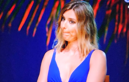 RR_08__'s tweet photo. sandra cuando vea a alex poner fina a la rubia 

#LaIslaDeLasTentaciones5 https://t.co/7557IpwfFo