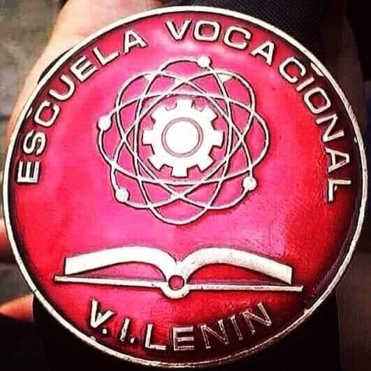JohanaTablada's tweet photo. Muchas felicidades a la #EscuelaLenin en su 50 aniversario! He conocido con admiración a muchos de sus excelentes graduados en #Cuba y en el mundo, muchos de ellos en diversas sectores economía y administración pública cubana, trabajando duro por una #Cuba y un mundo mejor https://t.co/8SZTrXTU2v