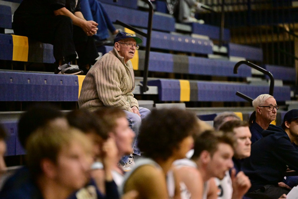 At halftime of Saturday’s game vs. Wilkes, long-time @jcmenshoops supporter Ed Mansberger was recognized for his contributions to the program, as the team’s annual alumni game was named in his honor with the inaugural game occurring that morning.

#WingsUp #GoEagles #TakingFlight
