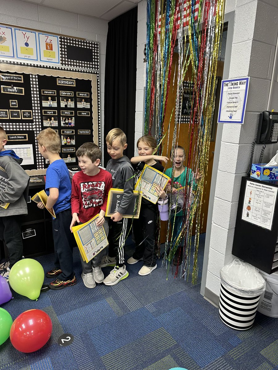 sprunk_holly's tweet photo. First grade fun on the 💯 day!
@PCElemSchool #lakeviewvikes https://t.co/csa39ROdY3