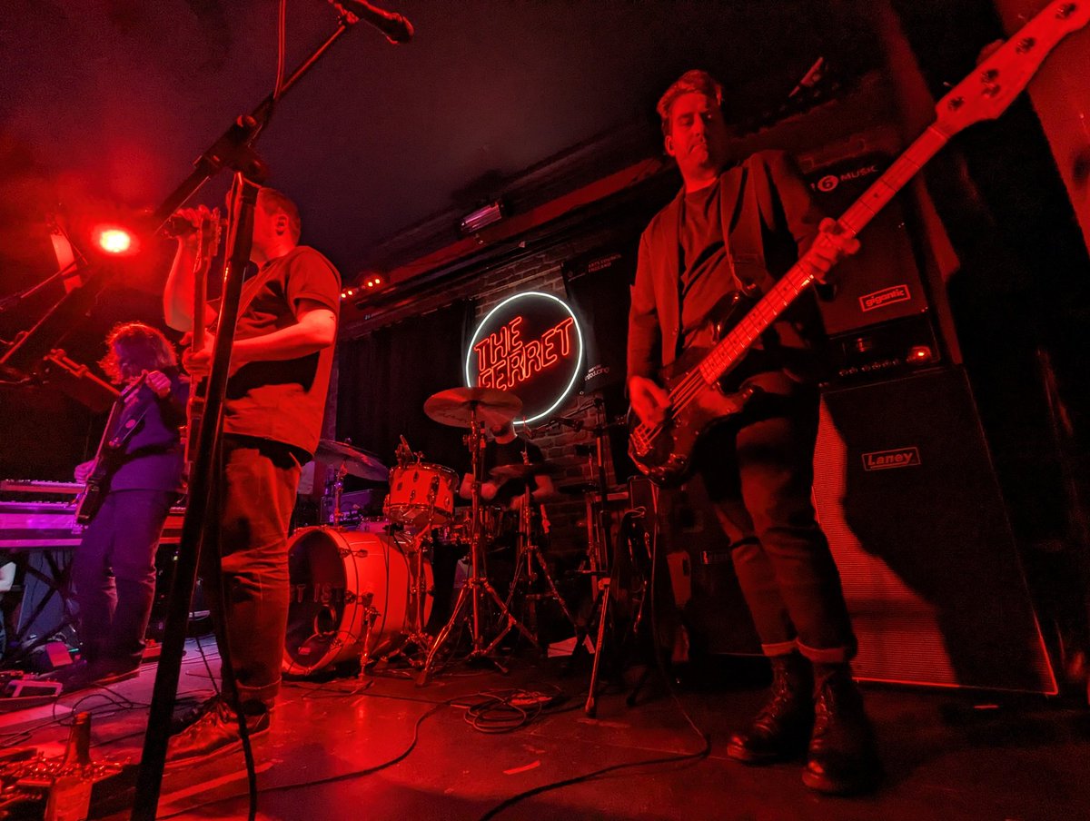 dollyblueMC's tweet image. Well that was rather good!!

 @ististmusic at @FerretPreston for @IVW_UK played a blinder. Epic set in such an intimate venue. #IVW24 #KeepMusicLive #liveandlocal