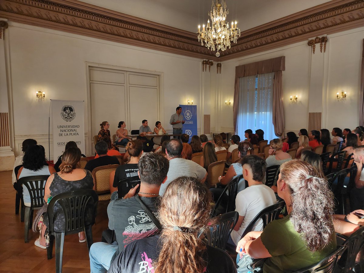 jpgarciaok's tweet image. DOLORES SERÁ LA CAPITAL EDUCATIVA DE LA REGIÓN 📚🎓

Nos reunimos con los futuros estudiantes de las carreras de formación profesional de grado que dependen de la @unlp
