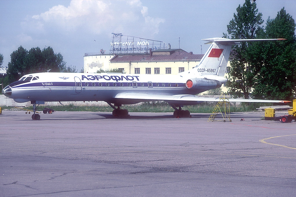 OnDisasters's tweet photo. #OTD in 1985: Aeroflot Flight 7841, a Tu-134, crashes in Minsk (Belarus), 58 of 80 aboard die. Jet had engine problems shortly after takeoff, went down attempting emergency landing. Investigation found engines were damaged by ingestion of ice due to unestablished reasons. https://t.co/PhDaN9NB8U