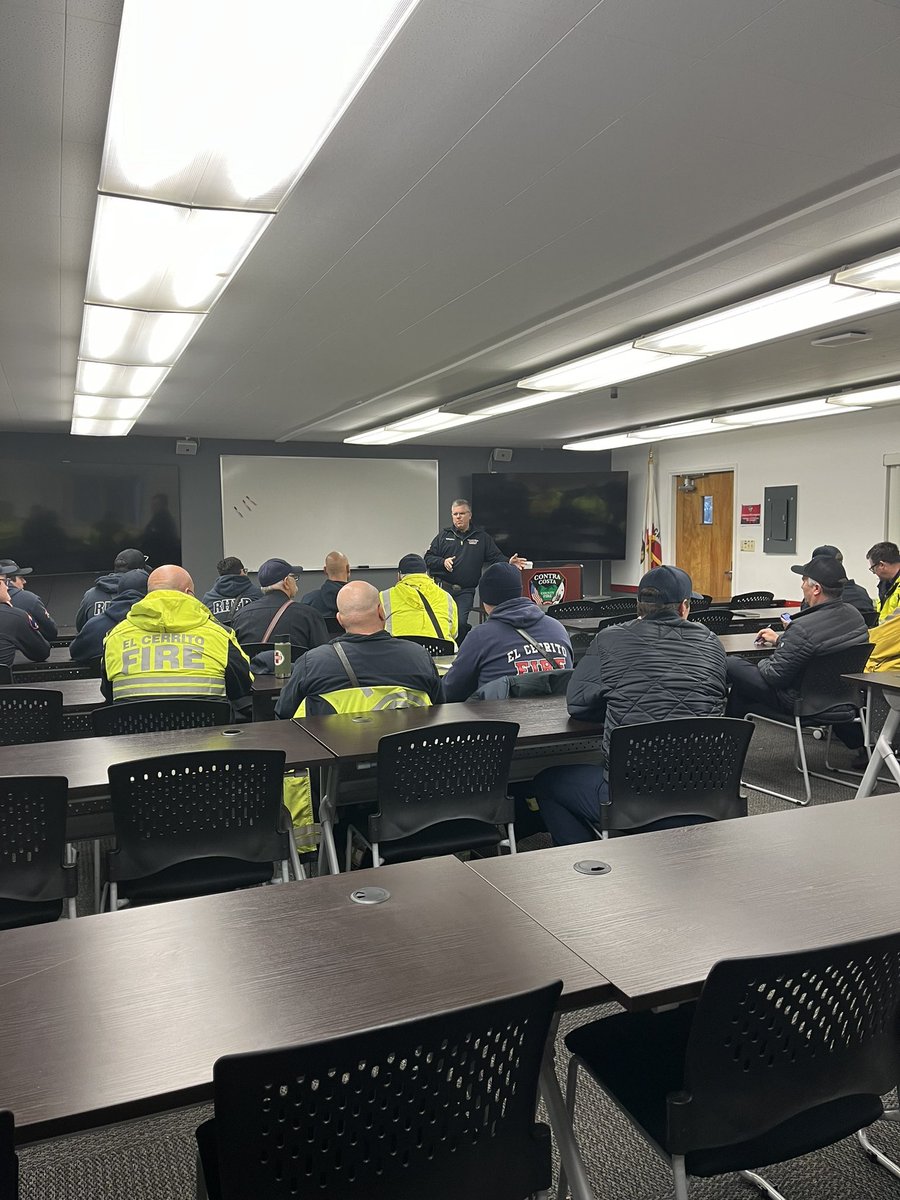 ContraCostaFire's tweet image. In preparation for the upcoming weather event, Con Fire, in coordination with  @Cal_OES and our regional partners, has increased staffing of specialized resources to quickly respond to storm-related incidents.