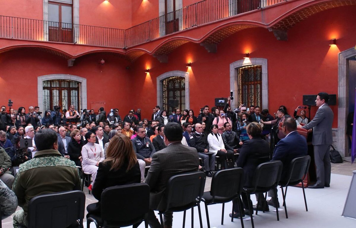 Con el liderazgo de nuestra Gobernadora, <a href="/LorenaCuellar/">Lorena Cuéllar</a>, se ha consolidado Tlaxcala como el Estado de menor incidencia delictiva en México.

Presentamos autoridades de seguridad y justicia el Informe respecto al Cuarto Trimestre del 2023.
#TlaxcalaSeguro #GobernanzaEfectiva