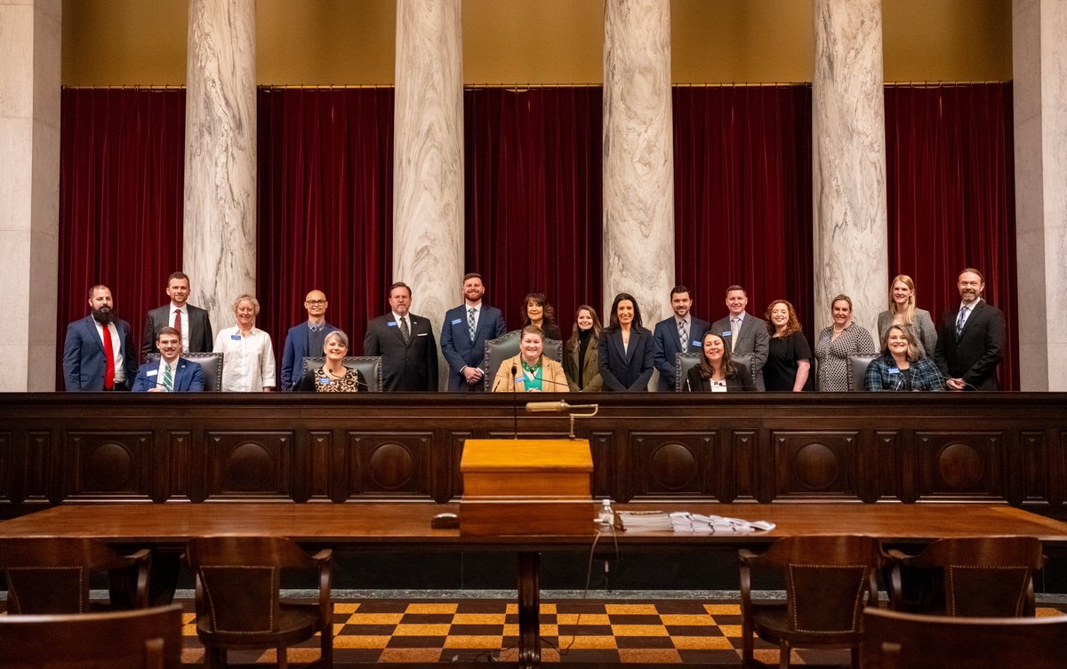 Leadership Huntington, presented by Marshall Health Network, traveled to the Capitol today for their State Government session.
During part of the session, we got the opportunity for a Q&amp;A with Justice C. Haley Bunn and met with @WVGovernor!