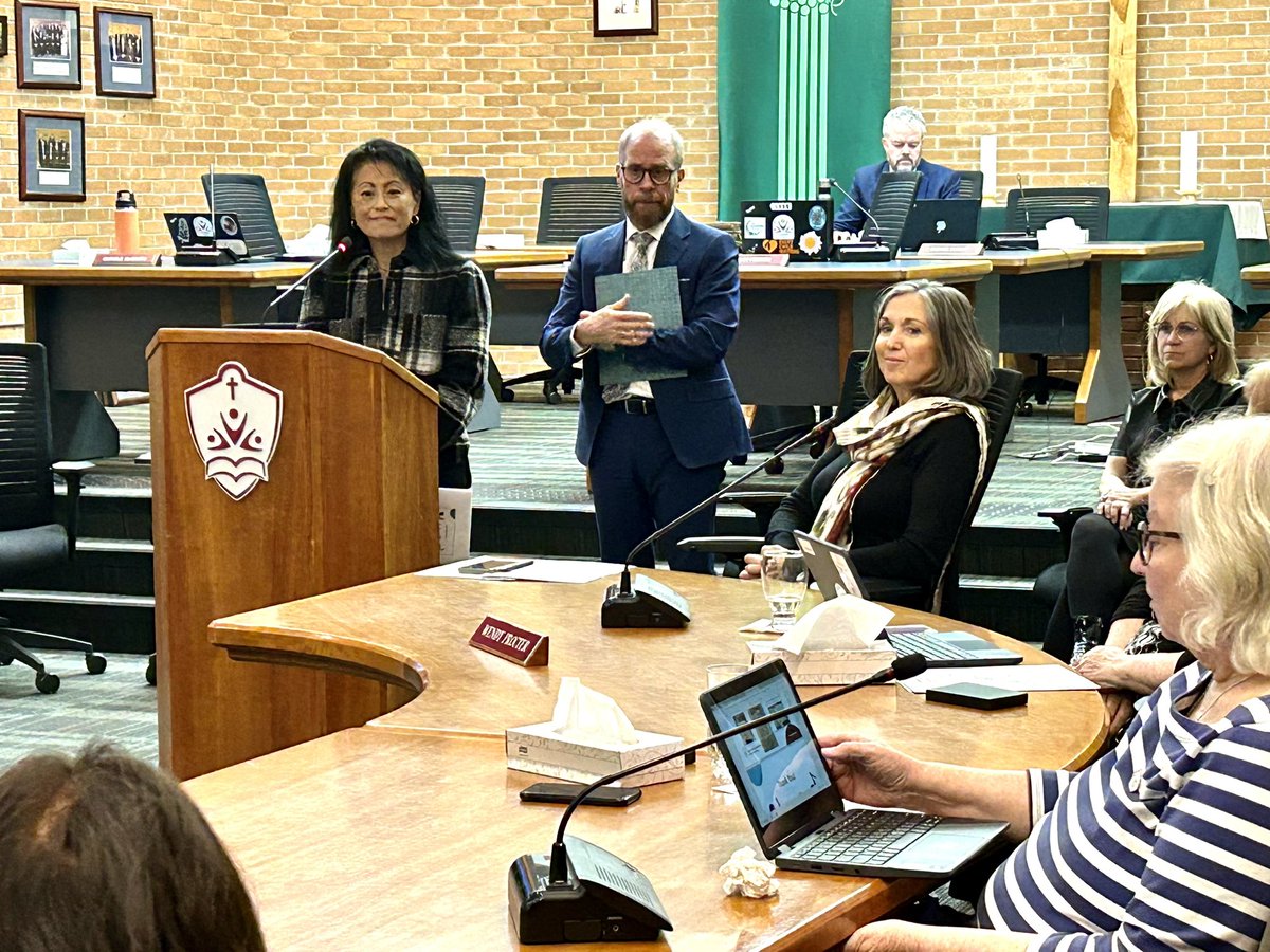 alcdsb's tweet photo. Principals of Inclusive & Innovative Catholic Practices, Michael Muise & Jackie Gauthier, deliver an update to Trustees on Year 4 of the Board’s #ReachingEveryReader Plan. The Plan provides ALCDSB educators with explicit guidance on evidence based reading instruction. #ALCDSBMYSP https://t.co/iXgnNEHp6a
