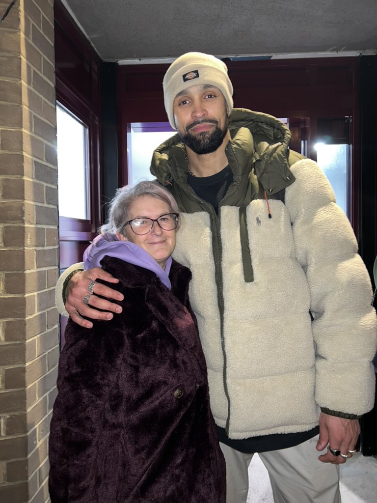 Been waiting a long time for this pic <a href="/Diversity_Tweet/">Diversity</a> <a href="/AshleyBanjo/">Ashley Banjo</a> 
But worth the wait. Supernova is a show, you should all be proud of yourselves