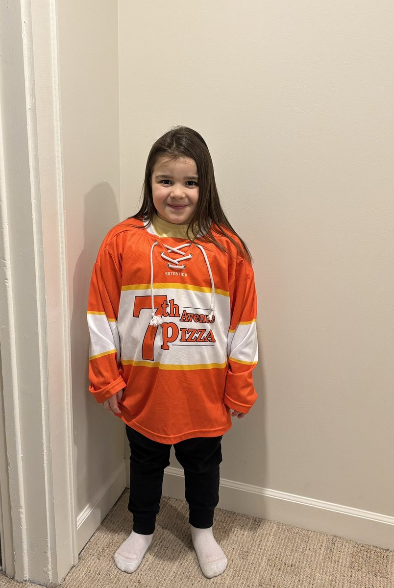 7thavenuepizza's tweet photo. The official @7thavenuepizza ambassador rocked the @SotaStickCo @7thavenuepizza Hockey Jersey at school for sports day today! https://t.co/l9YJ9x3PwD