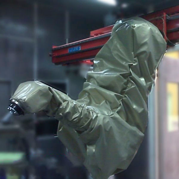 i wish more mech designs did stuff like this FUCK i love robots with cloth coverings