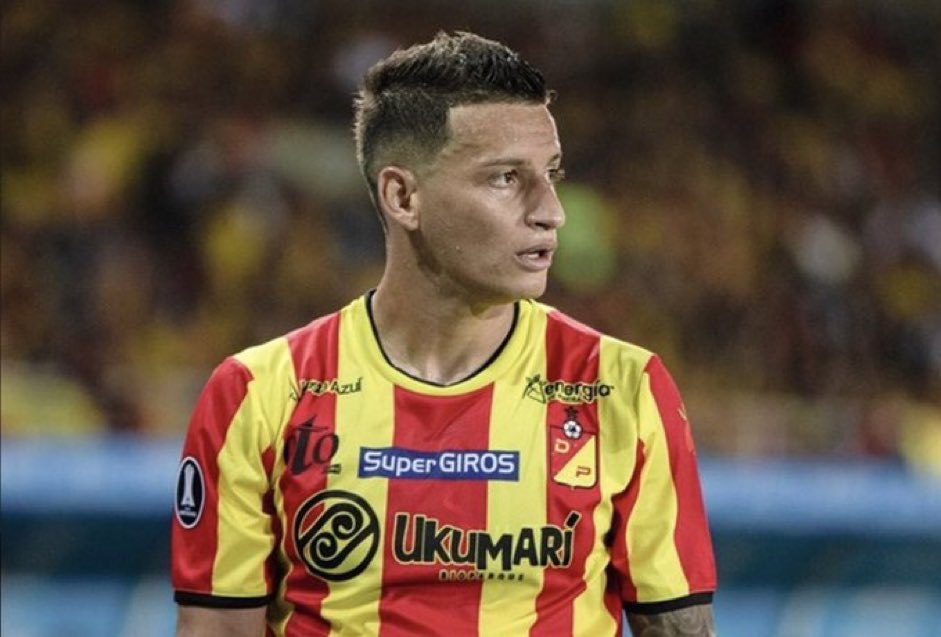 🚨Danilo Santacruz es nuevo refuerzo de Guaraní. 
*️⃣Llega como agente libre desde Deportivo Pereira. Este jueves firmará contrato hasta diciembre de 2024. #TratoHecho