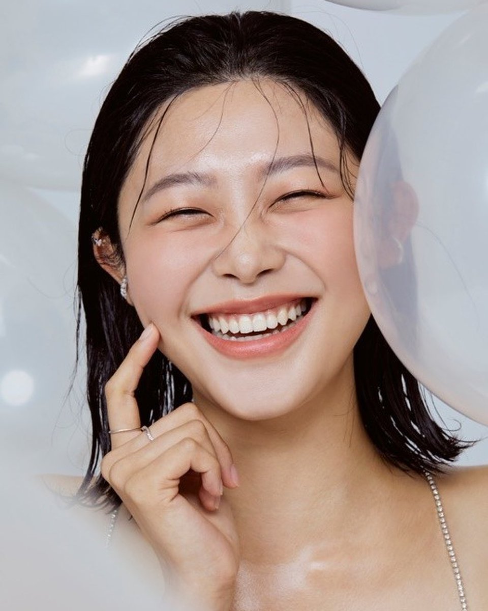 binibiningred8's tweet photo. "Embracing the power of positive vibes as we step into February! ✨ Manifesting a month filled with incredible news, growth, and joy. Let the good vibes flow!"
Hyeseon cutie!
Good morning Sunshine 🌻
#SinglesInferno3
#FebruaryMagic https://t.co/Y7wEKY9Bih