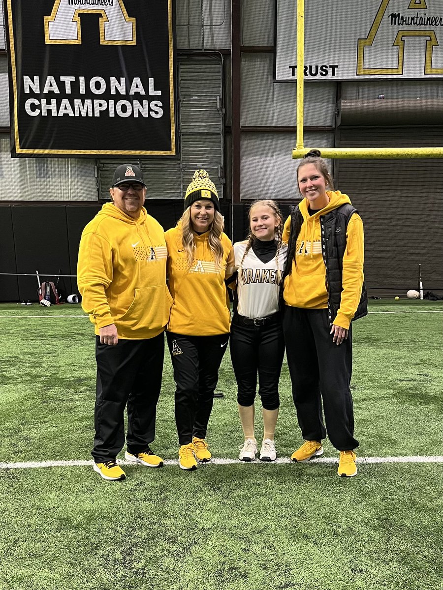 IzzyLeppert's tweet image. This was my second time at App and once again it was a great experience. I appreciate all of the players and coaches that were there helping. I’ll try to make it to first on my feet next time, although I made up for it by stealing lots of bases! Can’t wait to see y’all again!