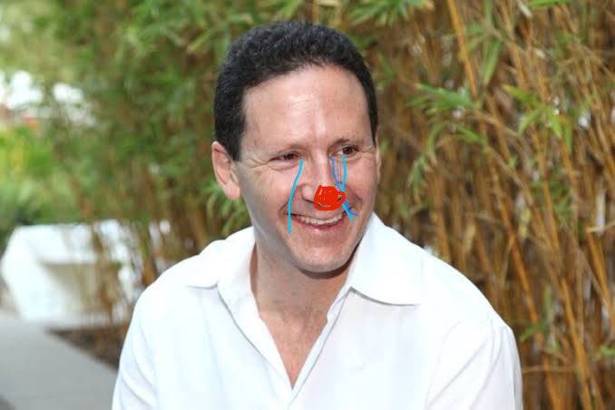 guruchuirer's tweet photo. ‼️Se les cebó‼️#TodosConAMLO
Quedaron como 🤡 los que desde ayer en la noche festejaban el escándalo al rededor del presidente AMLO por el refrito de @Tim_Golden_ sobre supuestos nexos del presidente con el narco. Hoy con la cola entre las patas, el “periodista” dice que no hay evidencia para sostener dicho vínculo. 
Así lo aclaró el día de hoy 👉“Nosotros no estamos diciendo que hay evidencias innegables, contundentes, de que se hicieron esas donaciones. Yo creo que la gente debe sacar sus propias conclusiones, nosotros no estamos diciendo qué pasó o no pasó, porque nos parece que no es concluyente la información, no hubo un proceso judicial que llegara a validar esa información de forma definitiva”.