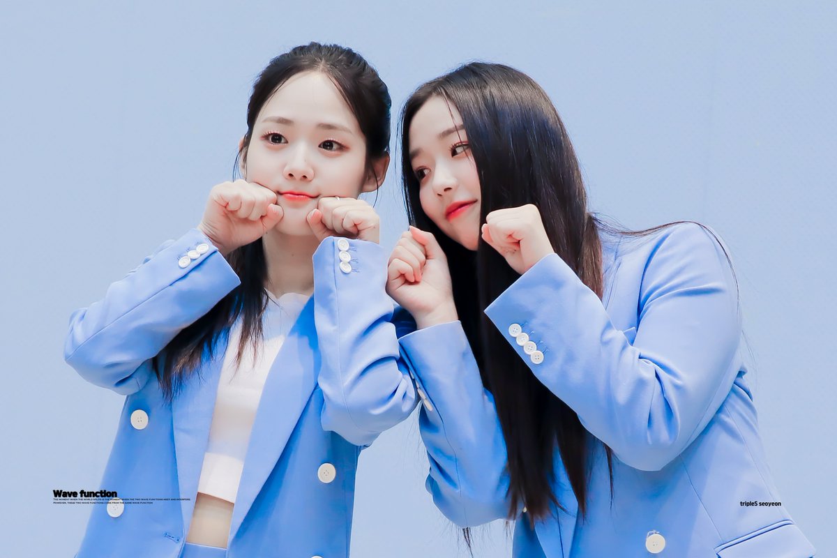 wavefunc0806's tweet photo. 230526
-
#트리플에스 #tripleS
#윤서연 #seoyeon https://t.co/sdT3kj6MZL