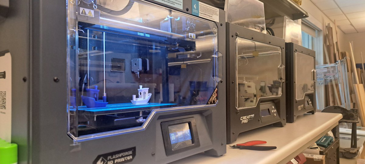 Huge thank you to Nichols Machine Works for donating this brand new <a href="/ff3dprinters/">Flashforge®</a> Creator Pro 2
🤖

#crescendo #omgrobots #wearene