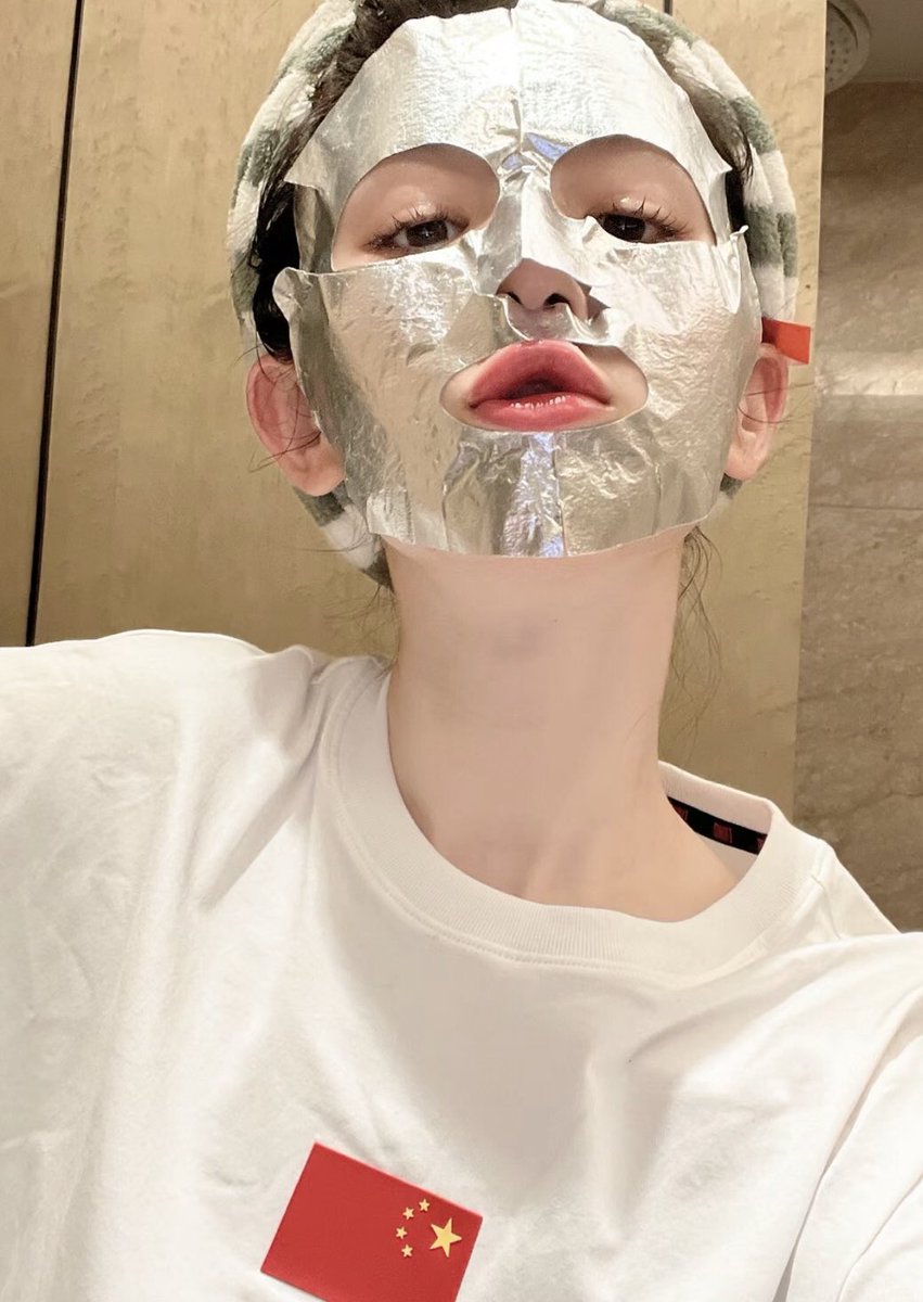 foshee71500's tweet photo. 就是爱臭美🤣
#面膜 https://t.co/2lObto2Fsf