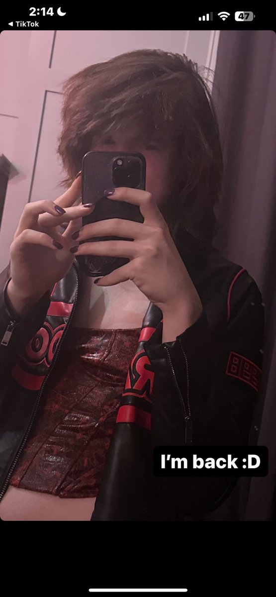 ranboo please fully commit to the emo you look phenomenal