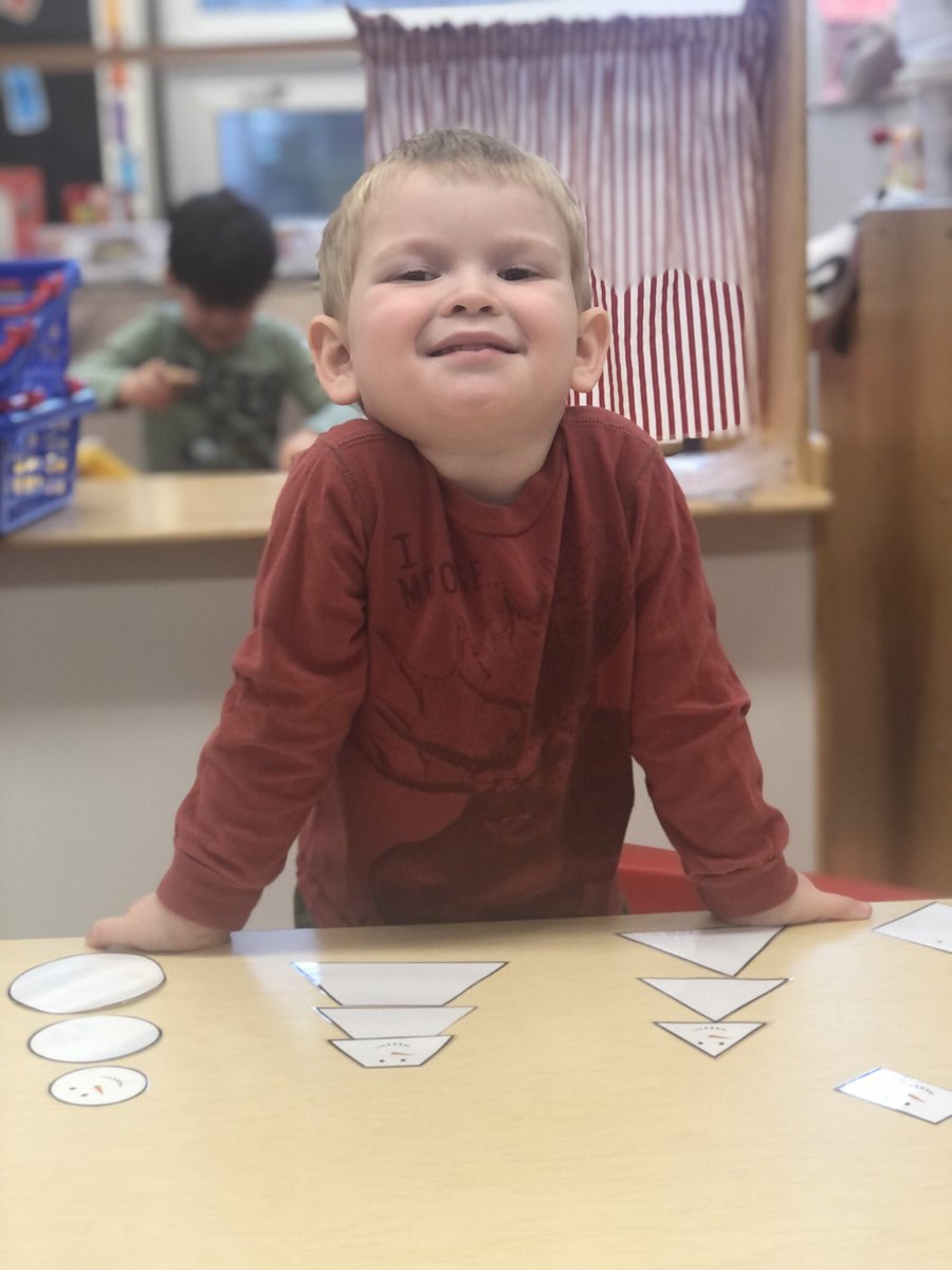 S centers are SNOW much fun!!!  Building snowmen while strengthening fine motor skills, writing letters in the “snow”, snow sensory table and building shape snowmen!! <a href="/Dr_BethHoffman/">Beth Hoffman</a> , #HESPeech, #thehopewellway