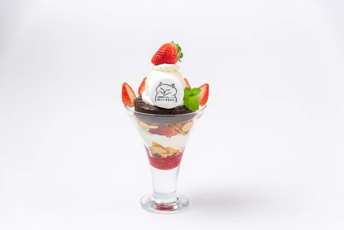 本日2/1より、丸福珈琲店さんにて 90周年イベント「ねことまるふく」がスタートいたします 丸福さんのパンケーキやプリン等定番のメニューと食べられるチャオの絵やマシュマロが楽しくコラボしております 可愛い紙筒コーヒーやミニトートなどの限定商品もございます。 ※実施店舗はリンク先をご参照ください。 ※新たに神戸阪急店でも実施されることになりました!お近くのの皆様ぜひお食事にいらしてくださいね。 よろしくお願い致します 