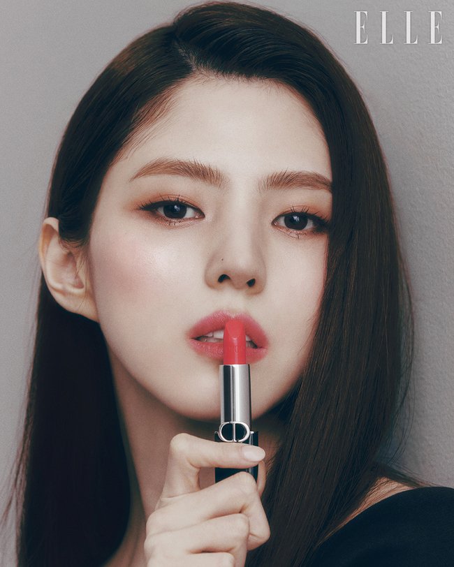 한 얼굴에 모든 매력을 다 담고 있는 한소희..외모천재셔❤️‍🔥