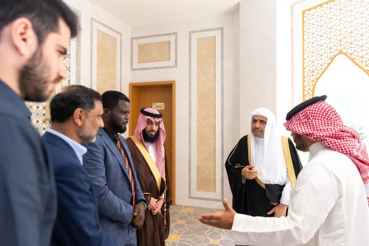 GDMF2018's tweet photo. Meeting with and introducting Board members to Secretary General of the Muslim League Dr. Issa during  African Ulema Conference in the Gambia https://t.co/iDQOsbBMRt