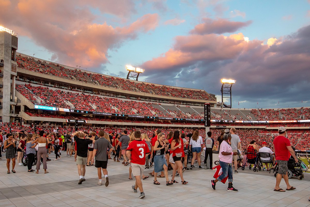 GAFollowers's tweet photo. BREAKING: Georgia is set to allow the sale of alcohol inside Sanford Stadium in 2024. #UGA https://t.co/6Wrs5Fm81q