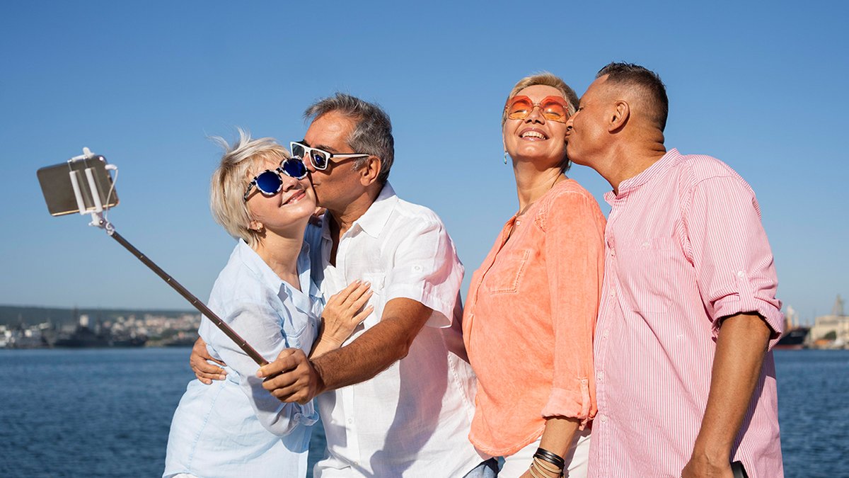 PESVictoria's tweet photo. Every day is an adventure with our #BetterRetirement program! From hiking trails to fishing trips, there's always something to do in Victoria, B.C. 🌳🚴♂️
Get your new life started here: https://t.co/lU4Q1bzMyY
#VictoriaSuites https://t.co/Od7W5SzZ2S