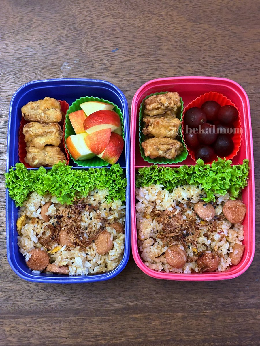 Day593. Bekal for today:
•Nasi goreng sosej 
•Tempe goreng
•Cut apples

Watch this Reel! 🎥
instagram.com/reel/C2xIemGvi…