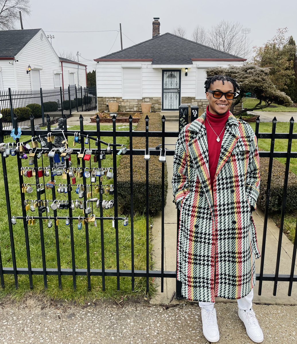 Stream #UntilWeWasnt 🌟