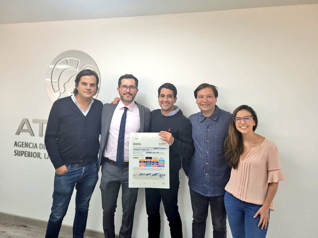 Este es el poder de las alianzas. Hoy, la <a href="/ConsejeriaTIC/">Consejería Distrital de TIC</a>, #iBO, <a href="/AteneaBogota/">AGENCIA ATENEA</a> y <a href="/agatadata/">Ágata</a> firmamos la declaración de trabajo conjunto para mejorar la orientación vocacional de <a href="/Bogota/">Alcaldía de Bogotá</a> aprovechando la #InteligenciaArtificial.